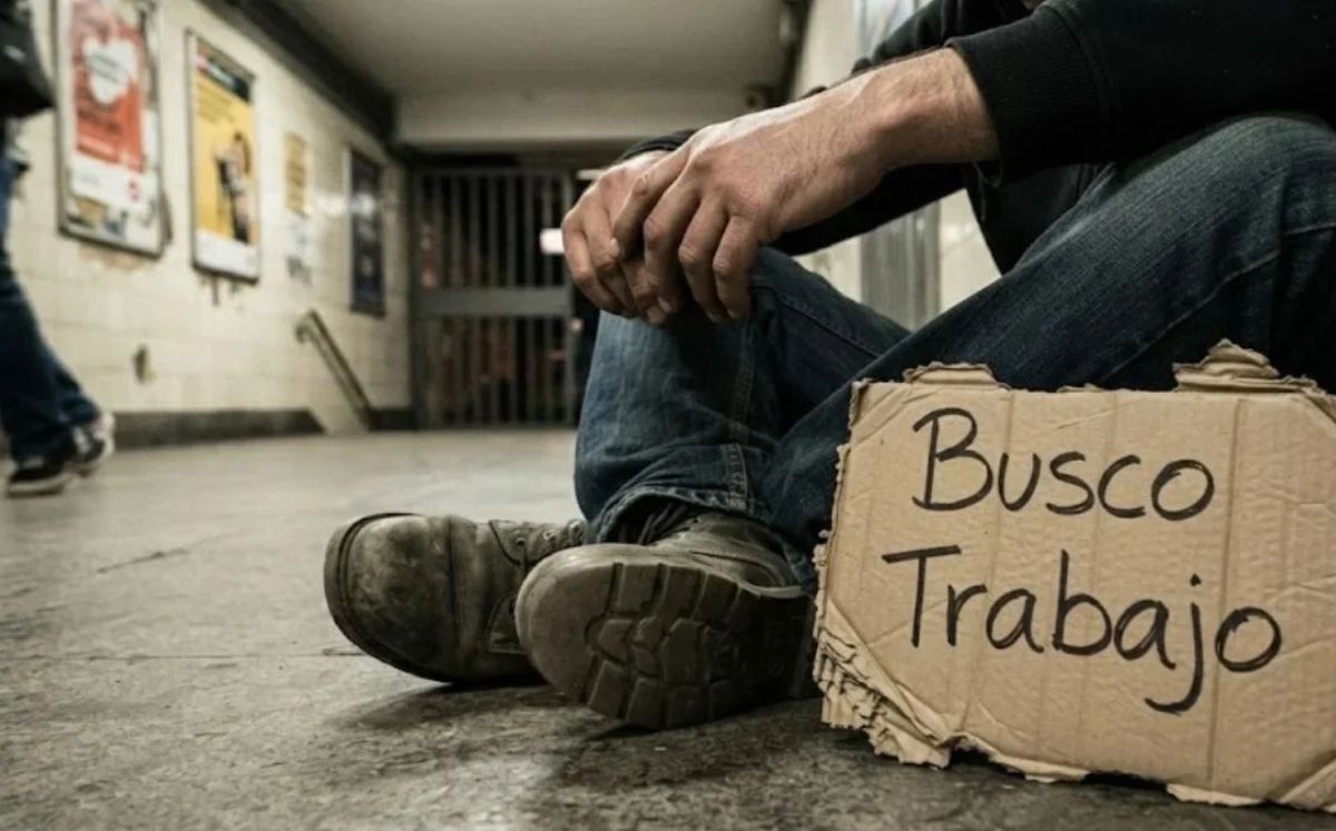 Más de 157 mil personas buscan trabajo en Costa Rica
