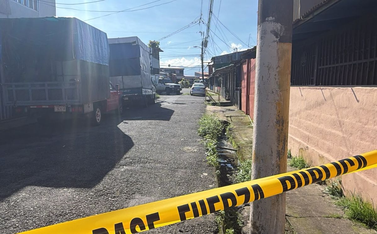 Agentes del OIJ realizaron la inspección de la escena.