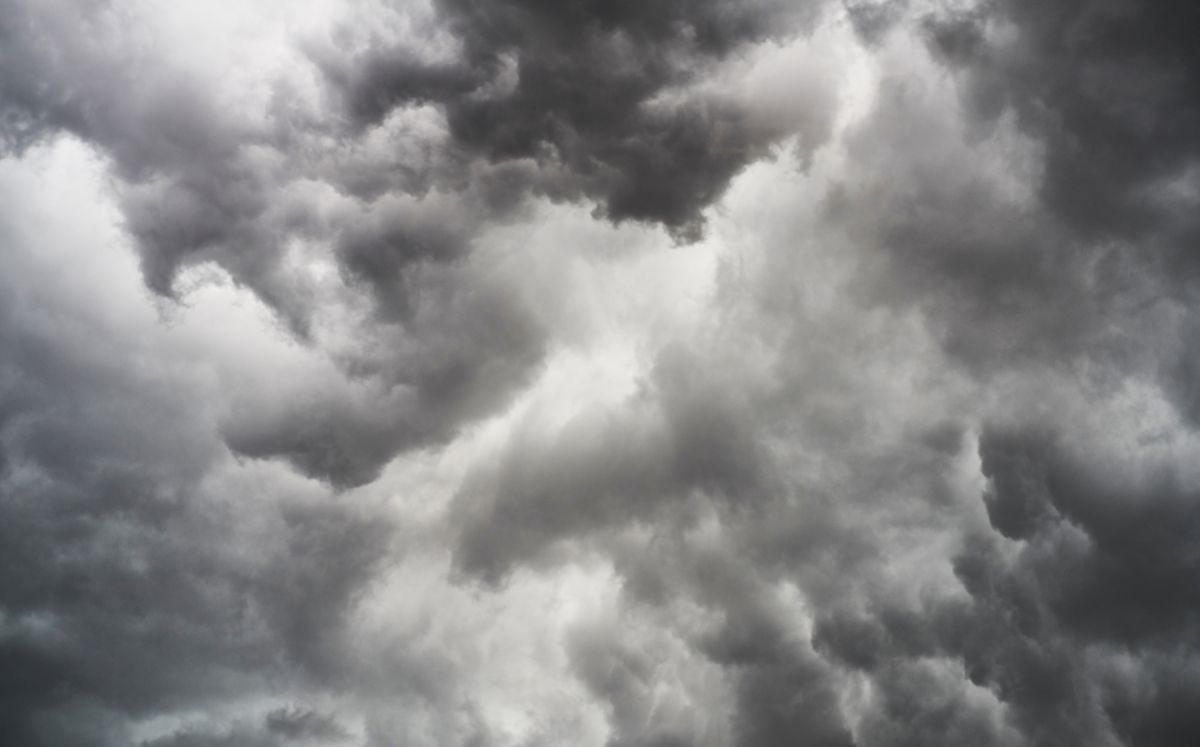 Ambiente húmedo favorecerá aguaceros y tormentas eléctricas este jueves en Costa Rica.
