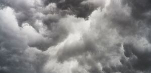 Ambiente húmedo favorecerá aguaceros y tormentas eléctricas este jueves en Costa Rica.