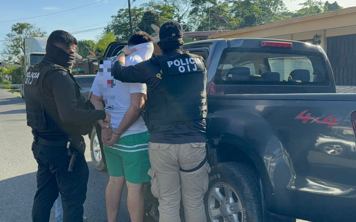 Uno de los detenidos por los agentes judiciales. (OIJ)