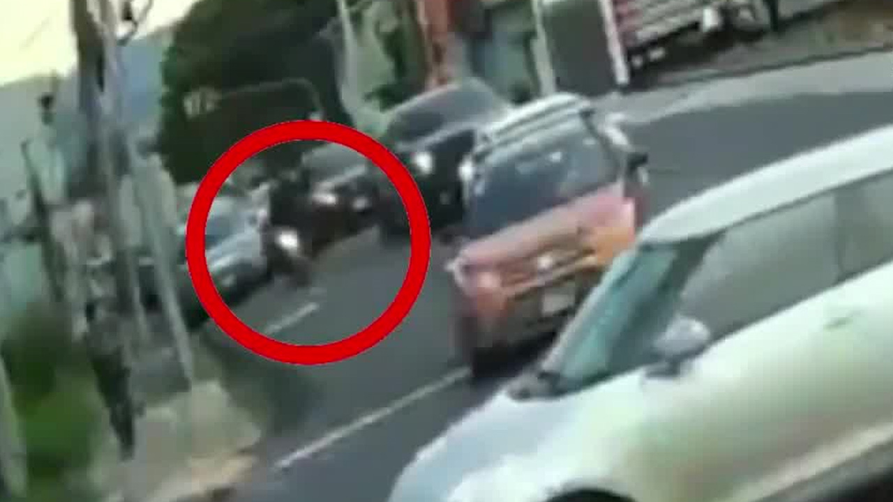 Sicarios en motocicleta asesinan a dos hombres en San Pedro