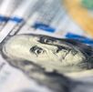 La diferencia entre ambos precios se conoce como spread.