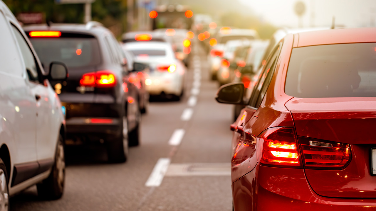 Qué hacer si otro conductor te amenaza con un arma en carretera