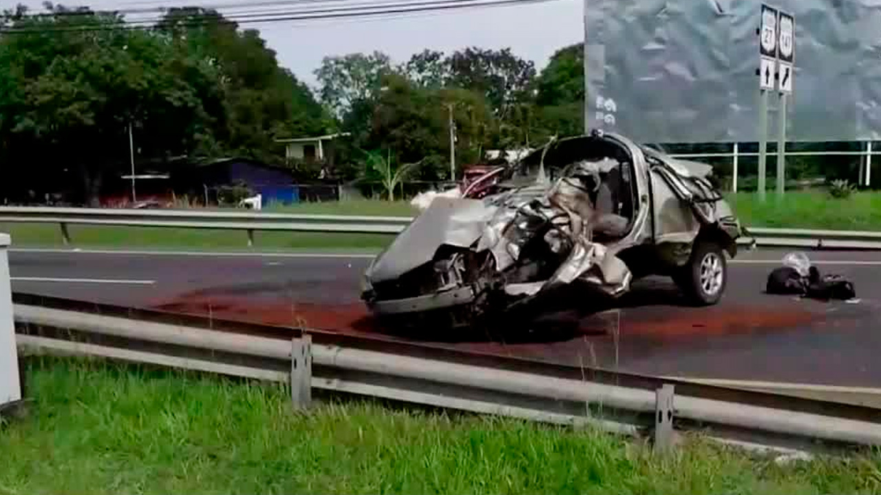 Fatal accidente en la ruta 27 deja dos muertos en Santa Ana