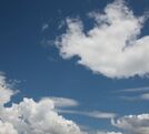 Viernes iniciará con pocas nubes y temperaturas en rápido ascenso.