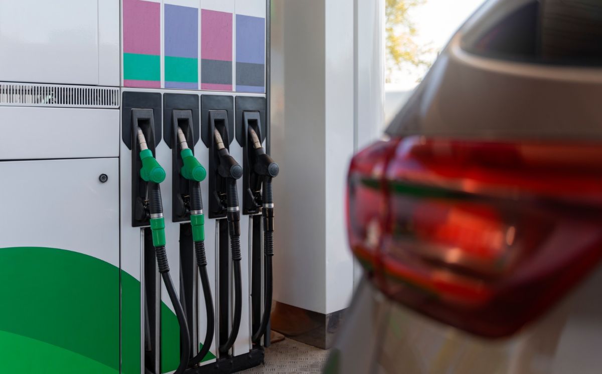 Aresep aprobó los nuevos precios de los combustibles.